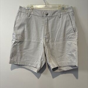 Lululemon Mens Commission Classic-Fit Short 7" Oxford Prosecco/White Size 31 EUC